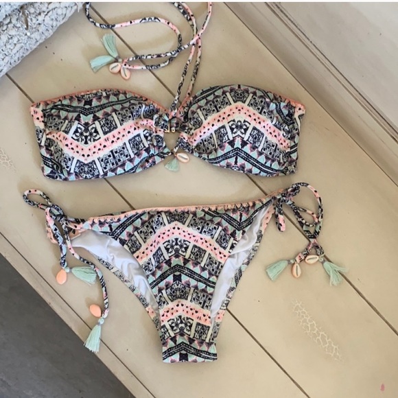 🪞 NEW VS shell side tie bikini 2 piece set Victoria’s Secret - Picture 1 of 4
